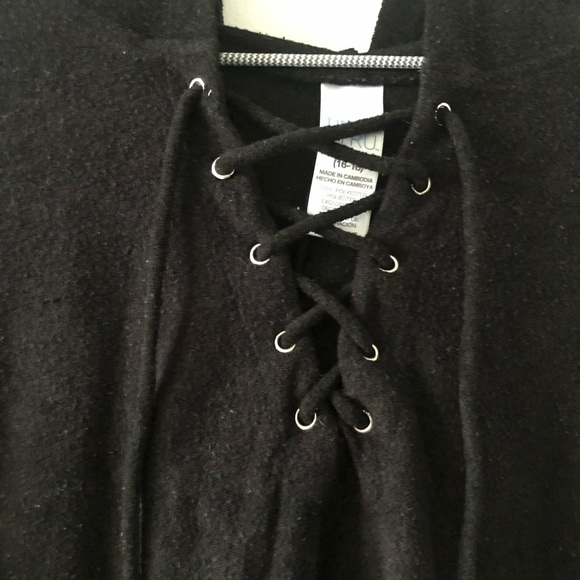 Black comfy dress with hoodie - Picture 3 of 5